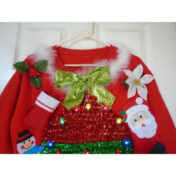 Ugly Christmas Sweater Parties size Medium Lights up ugly Xmas Top NEW - Picture 2 of 5